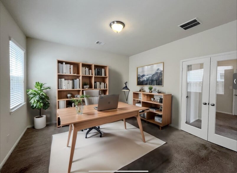 Building Photo - 14239 Oro Valley Dr