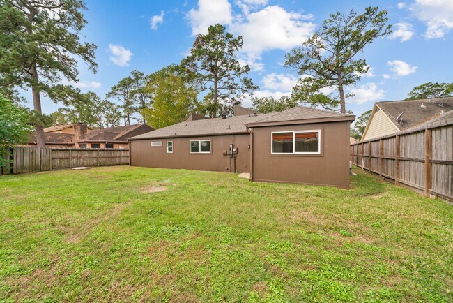 Building Photo - 15034 Rose Valley Dr