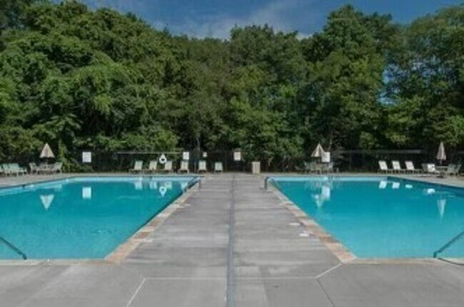 Building Photo - **Stunning 3BE/2.5BA home in a stellar nei...