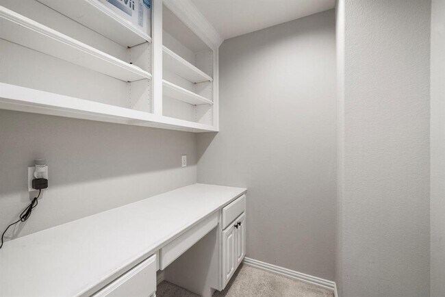 Building Photo - 5811 Trinity Bluff Ct