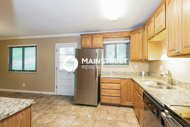 Building Photo - 3 Bedroom Pet-Friendly Home in Fenton, MO with Main Street Renewal