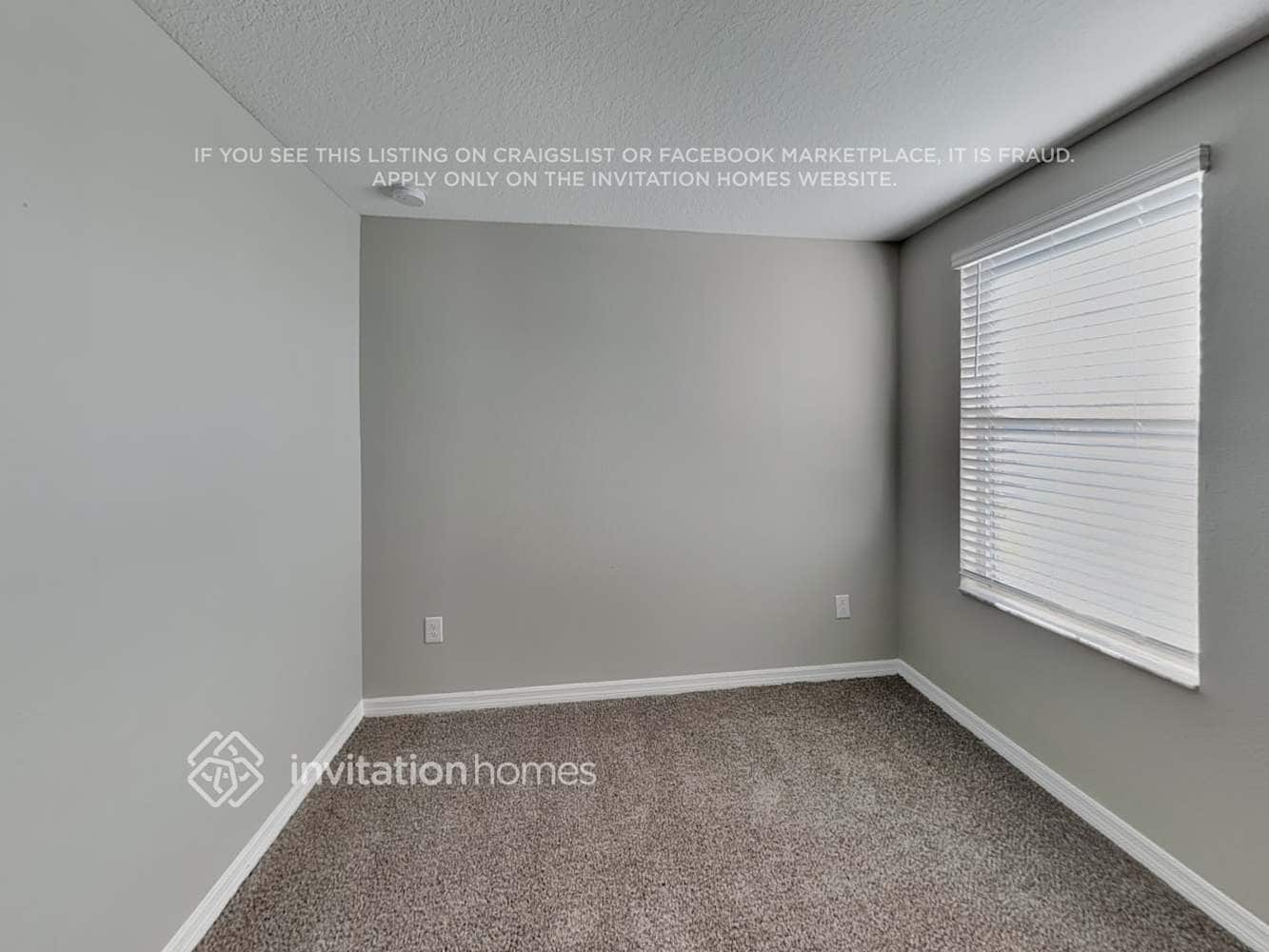 Building Photo - 2228 Jungle Dr