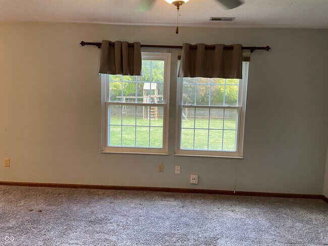 Building Photo - 9161 Champton Dr