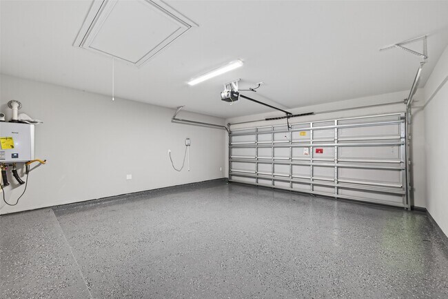 Building Photo - 8619 Gleaming Vlg Wy