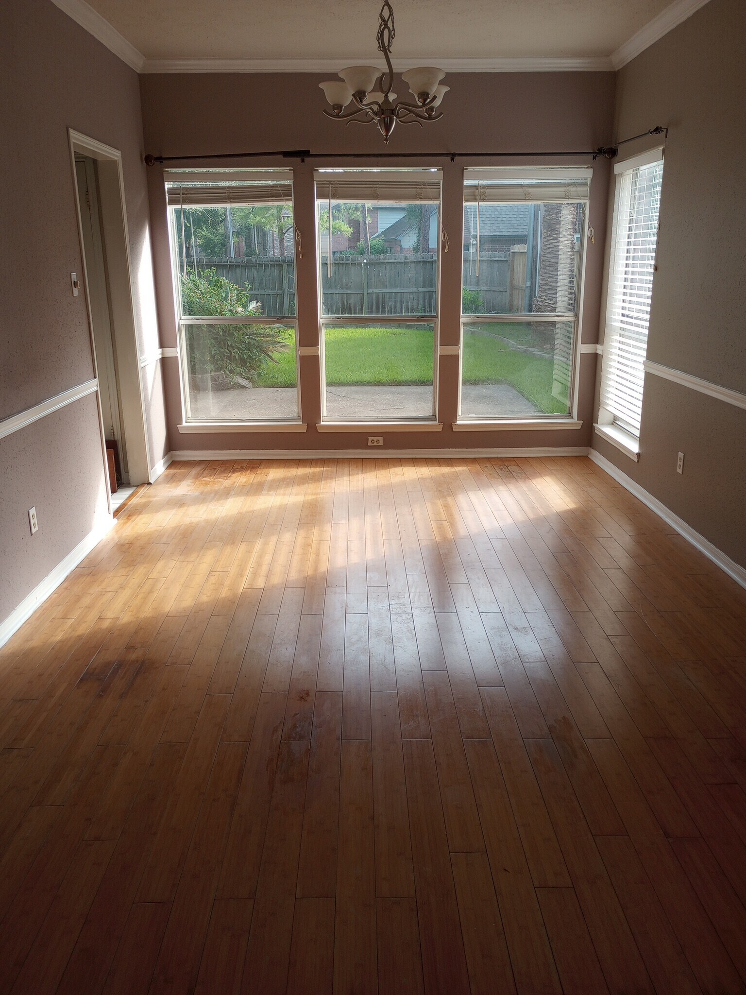 Dining room - 14611 Sun Harbor Dr