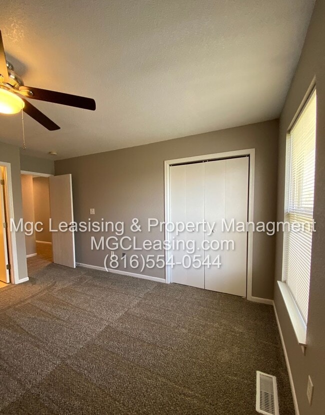 Building Photo - 500-504 SW 5 St