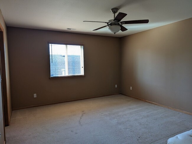Building Photo - 1136 Homestead Dr