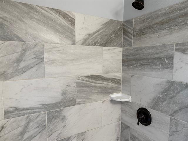 Building Photo - 1826 N Woods St