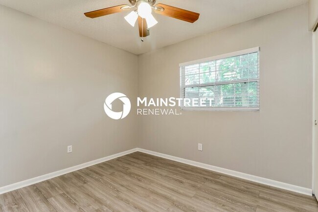 Building Photo - 4 Bedroom Pet-Friendly Home in Tampa, FL w...