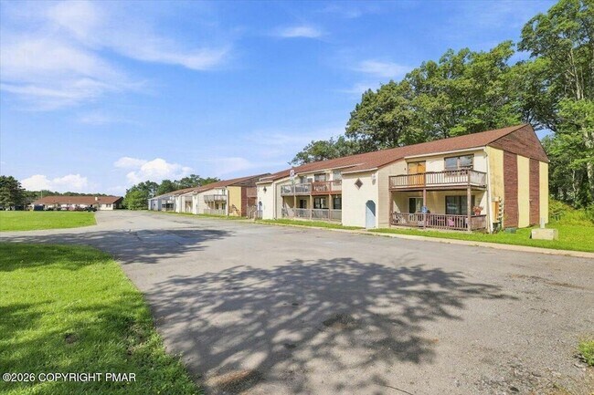 Building Photo - 139 Snowshoe Ct