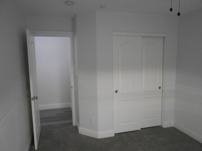 Building Photo - Beautiful Spacious Single story Home in Allen Manor