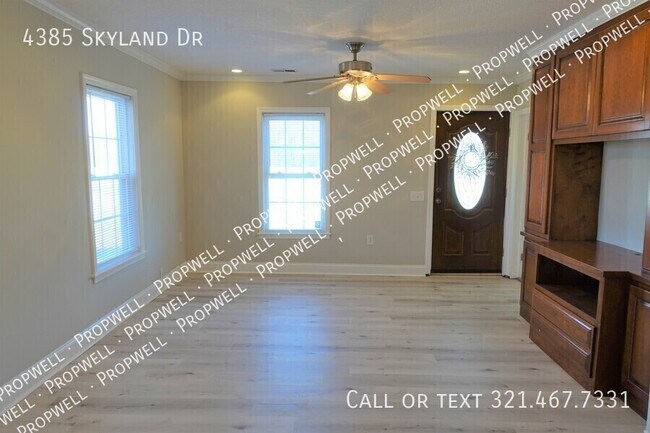 Building Photo - 4385 Skyland Dr