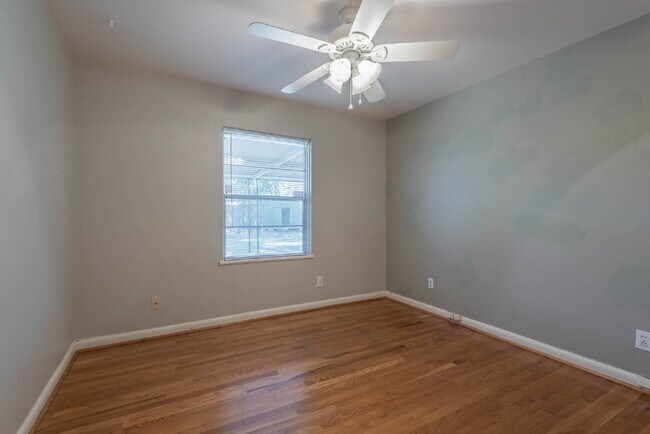 Building Photo - 1439 Richelieu Ln