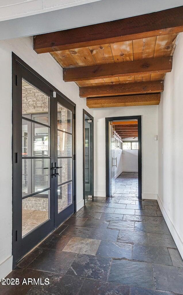 Building Photo - 902 W Verde Ln