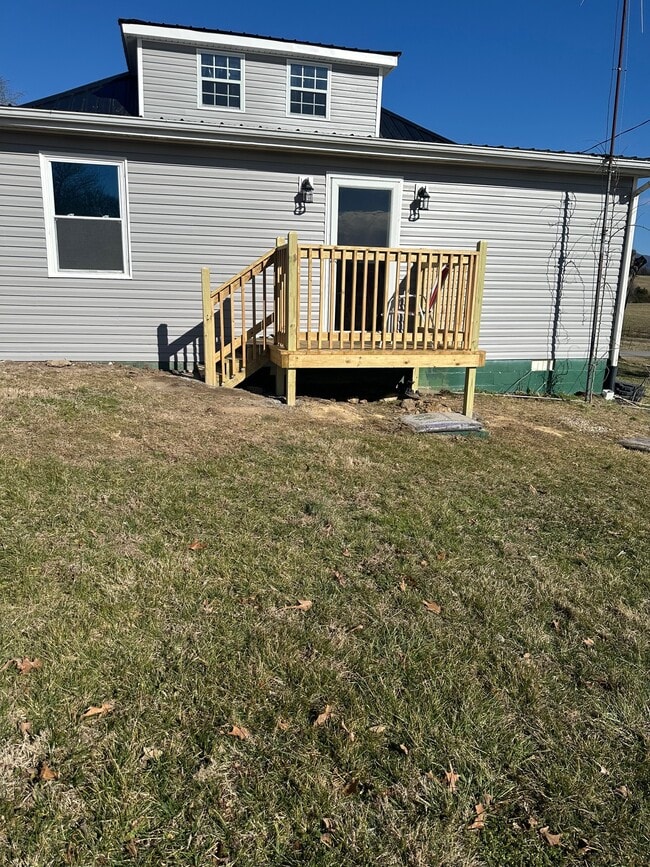 Building Photo - 1363 Walkers Ford Rd