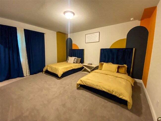 Building Photo - 10011 Serenity Grv Dr