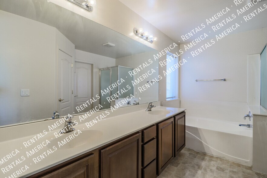 Building Photo - 1779 S Cole Dr