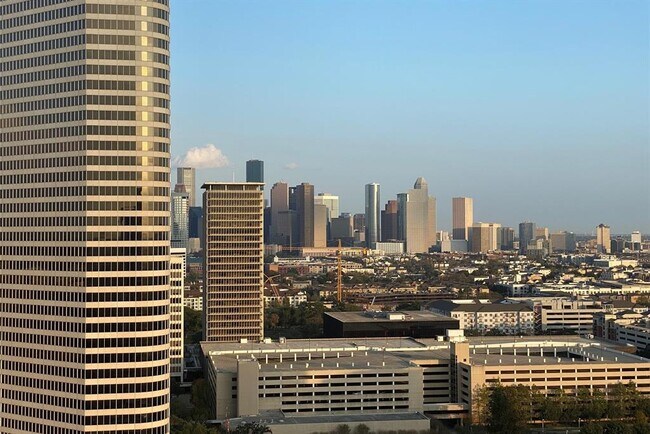 Building Photo - 3333 Allen Pkwy