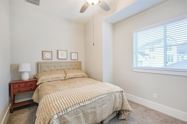 Building Photo - 809 Leavenworth Ave