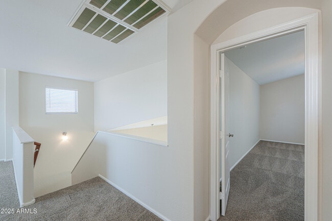 Building Photo - 40402 W Hayden Dr