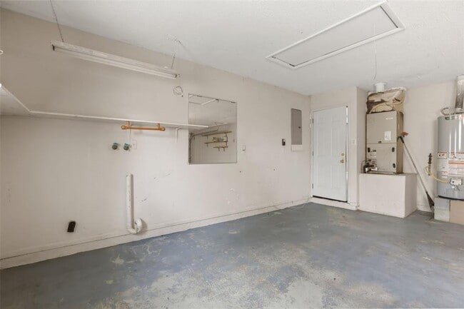 Building Photo - 12136 Shallot St