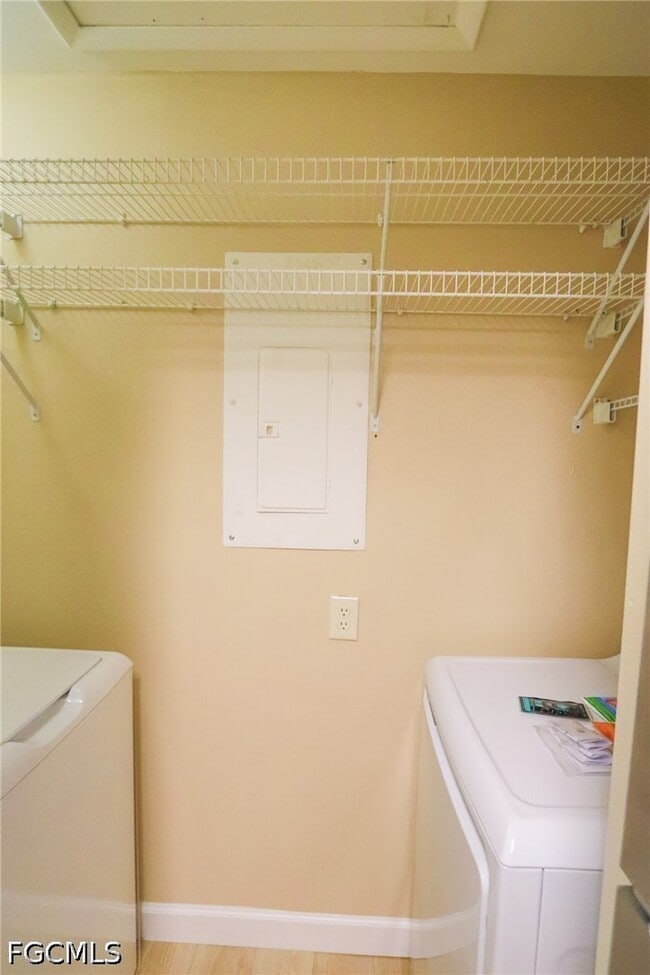 Building Photo - 6250 Timberwood Cir