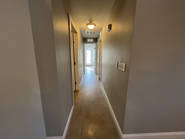 Building Photo - 5326 Hillside136