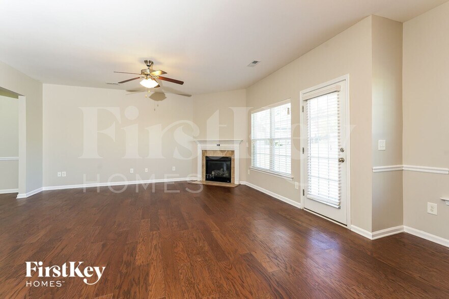 Building Photo - 101 Claystone Dr