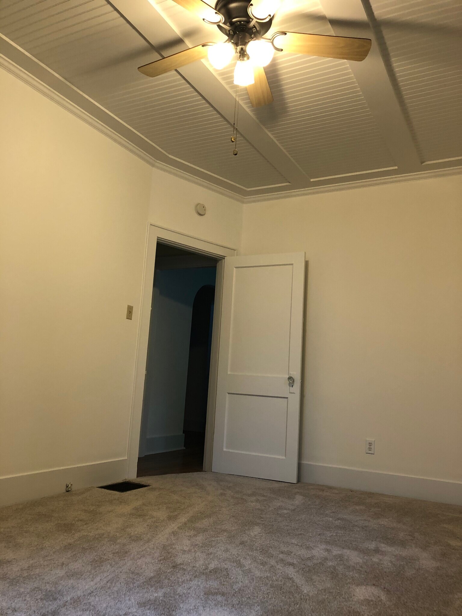 Building Photo - 873 Highland Ave NW