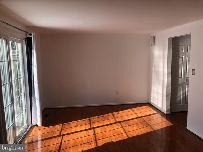 Building Photo - 19212 Deep Run Ct