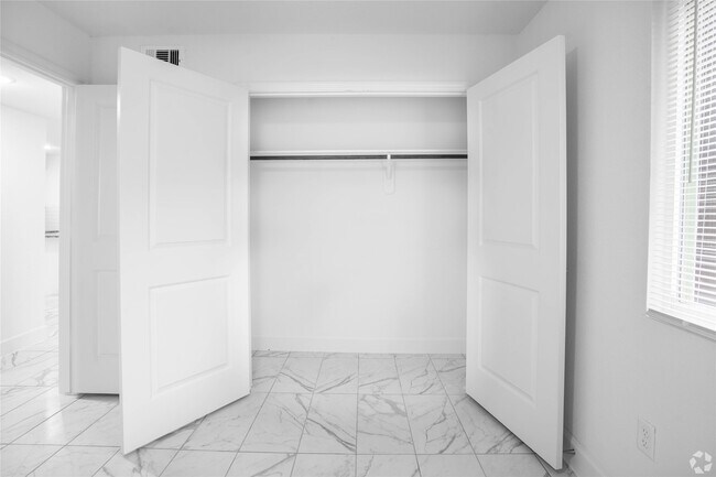 Building Photo - 4410 Bellfort Ave