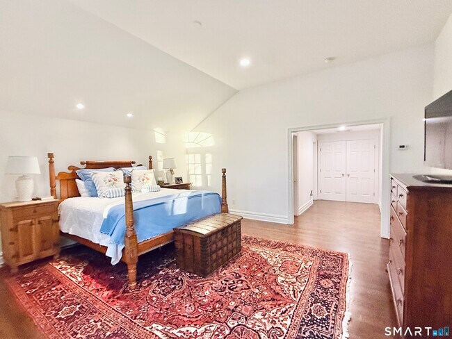 Building Photo - 139 Highland Ave