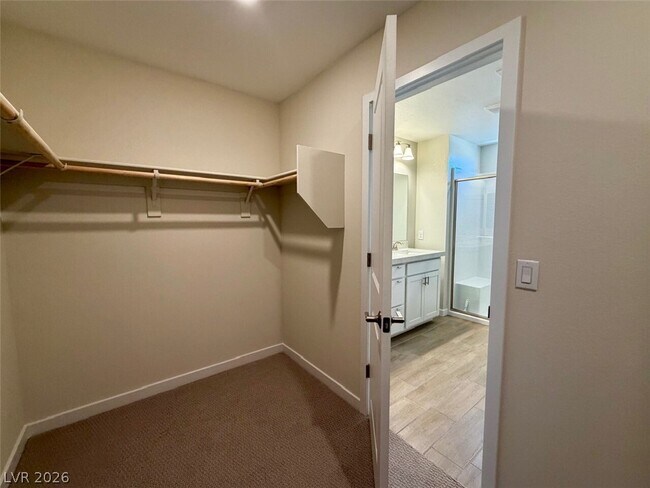 Building Photo - 227 Jaldena Ln
