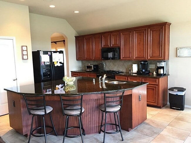 Building Photo - 1602 Eden Meadows Dr