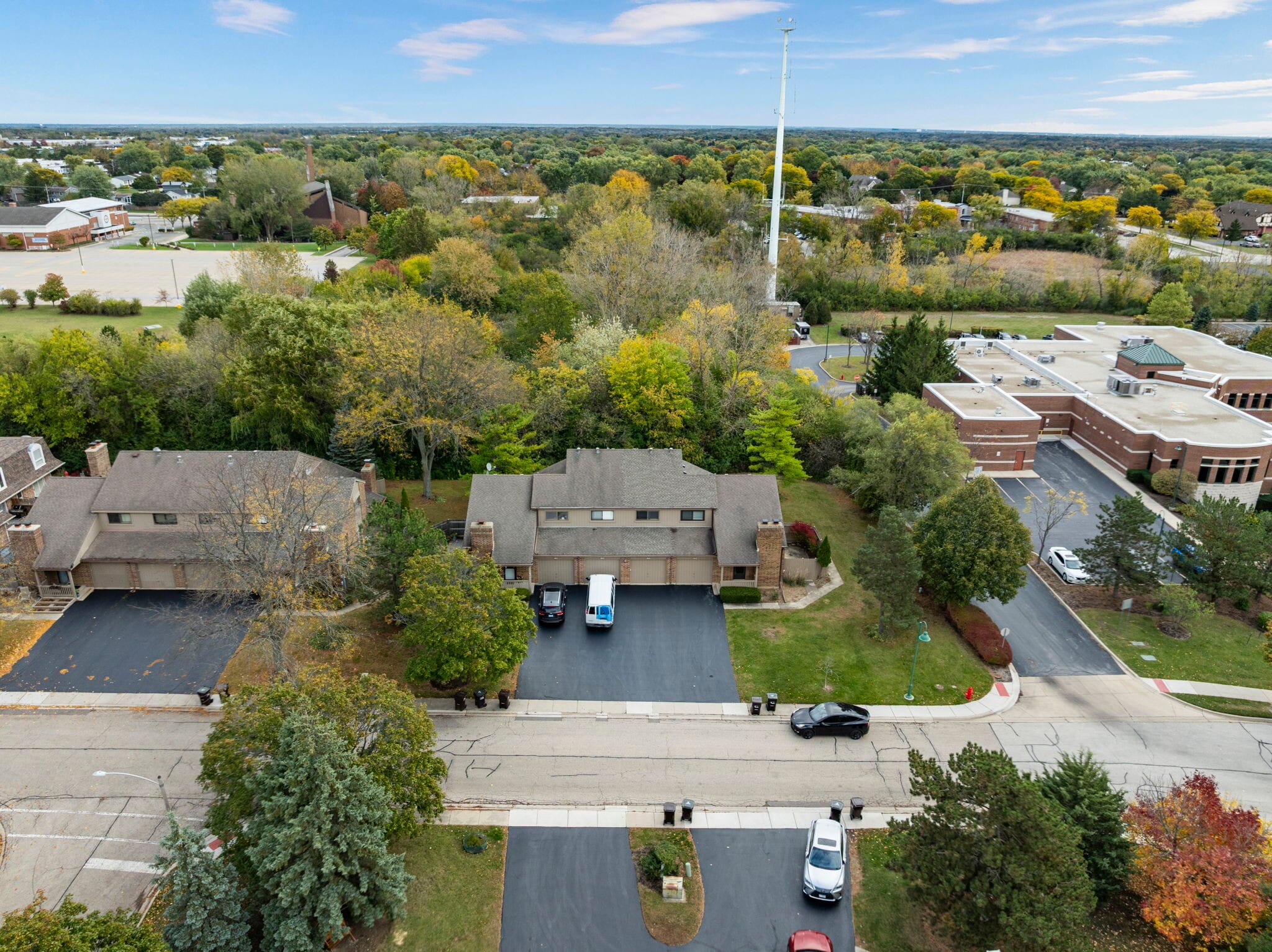 Building Photo - 136 Mohawk Trl