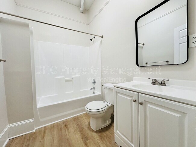 Building Photo - 365 Inman St SW