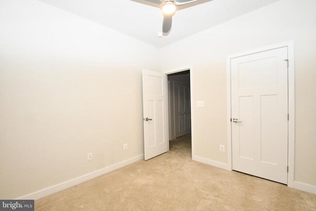 Building Photo - 2105 Hemlock Bay Rd