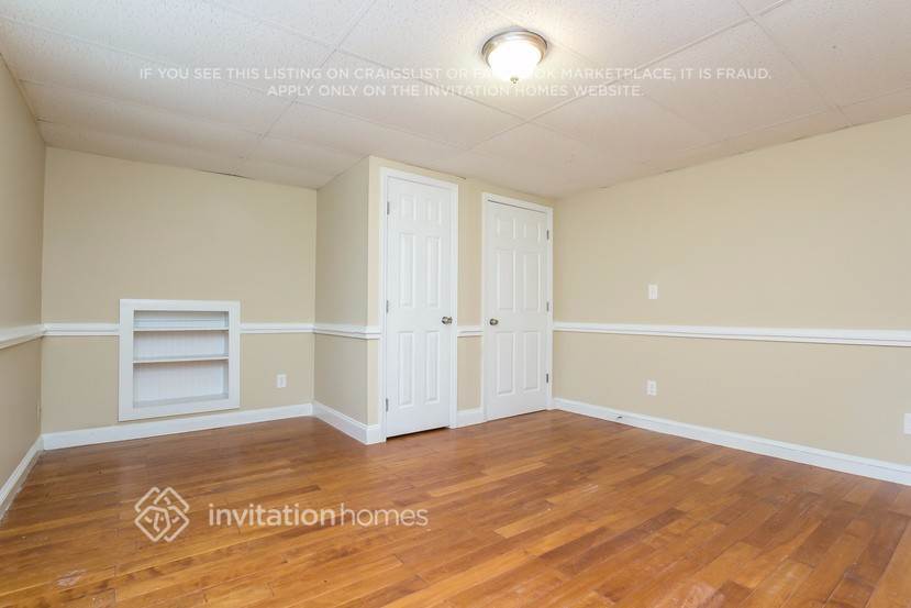 Building Photo - 220 Bethel Dr