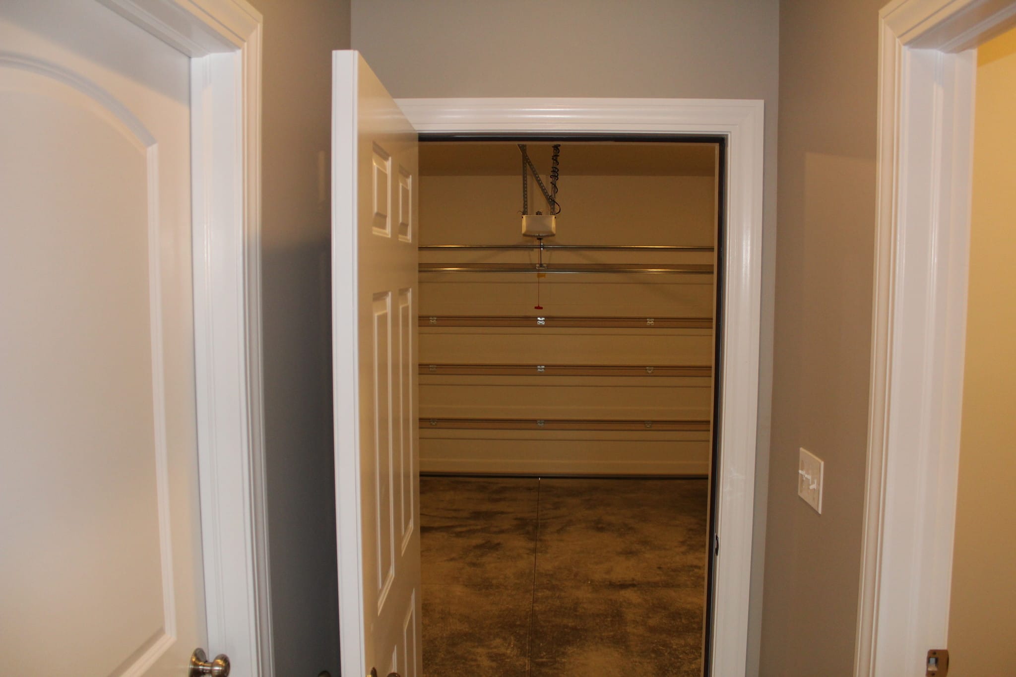 Garage - 4623 6th Ave