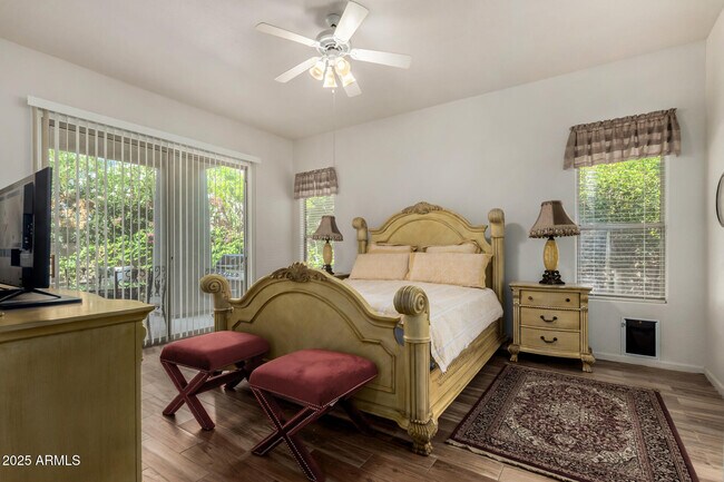 Building Photo - 8250 E Mountain Spring Rd