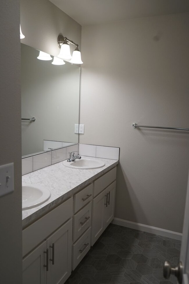 Building Photo - BRAND NEW Prairie Commons Luxury Townhome ...