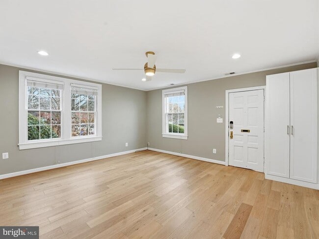 Building Photo - 1300 S Cleveland St