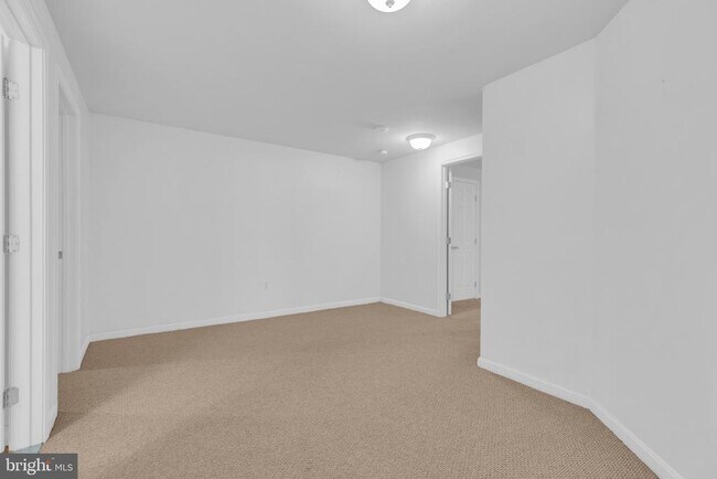 Building Photo - 13072 Autumn Willow Dr