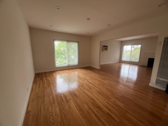 Building Photo - 1696 Amberwood Dr