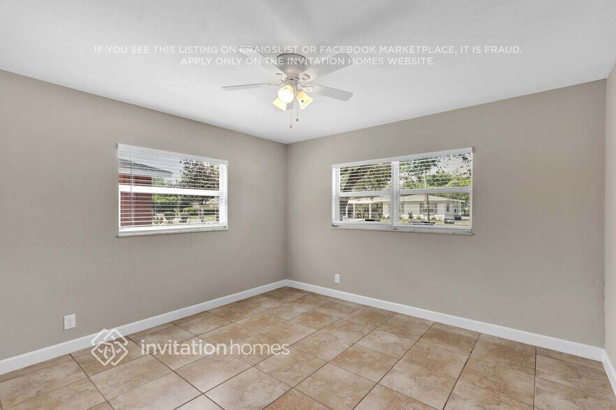 Building Photo - 6815 N 48th St