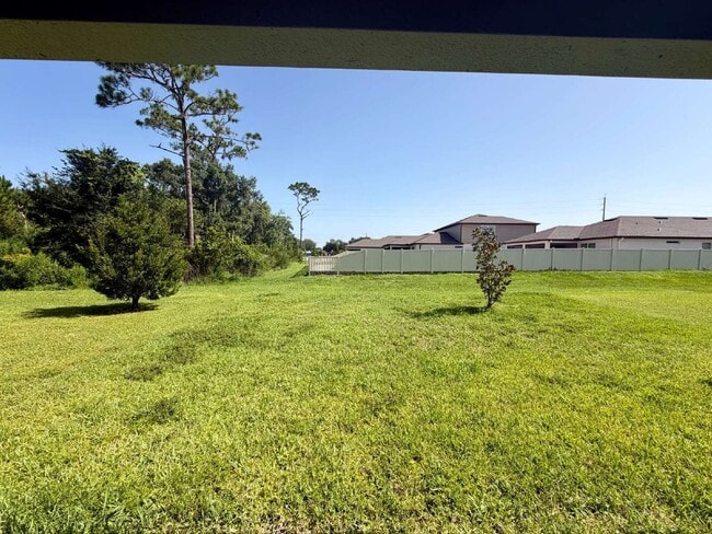 Building Photo - 30561 Gilbern Rd