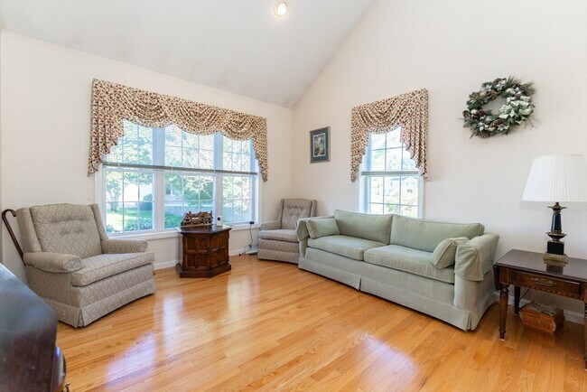 Building Photo - 37 Augusta Way