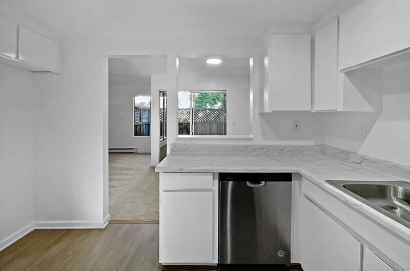 Building Photo - 1024 Delna Manor Ln