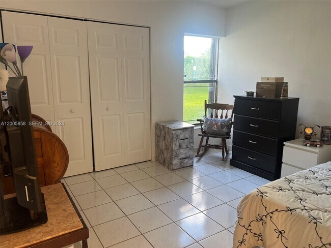 Building Photo - 13240 SW 88th Ln