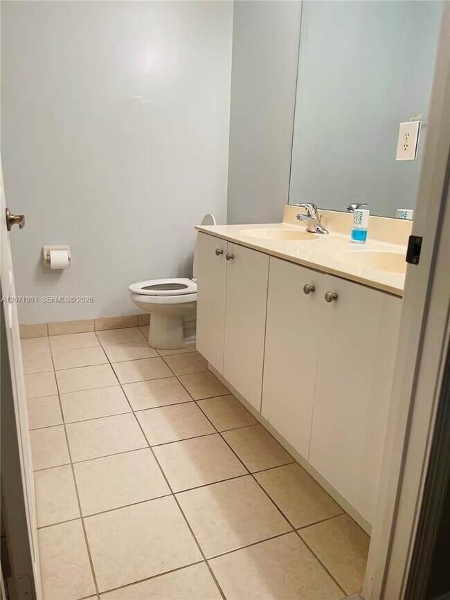 Building Photo - 6364 Landings Way
